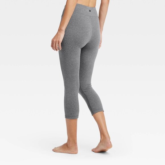 Small - Womens Simplicity Mid-Rise Capri Leggings 20" - All In Motion - Gray - Picture 4 of 10